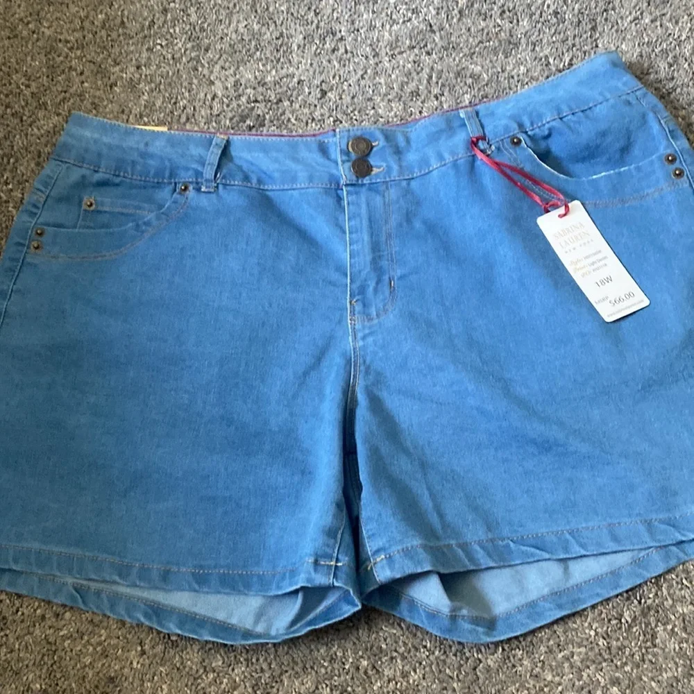 Sabrina Lauren light denim shorts